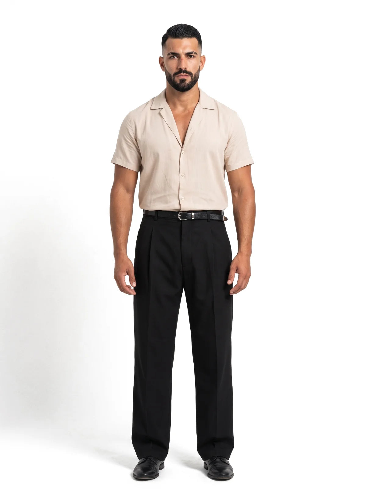 ADRIÁN camisa de manga corta beige – look completo – Bruno Valls