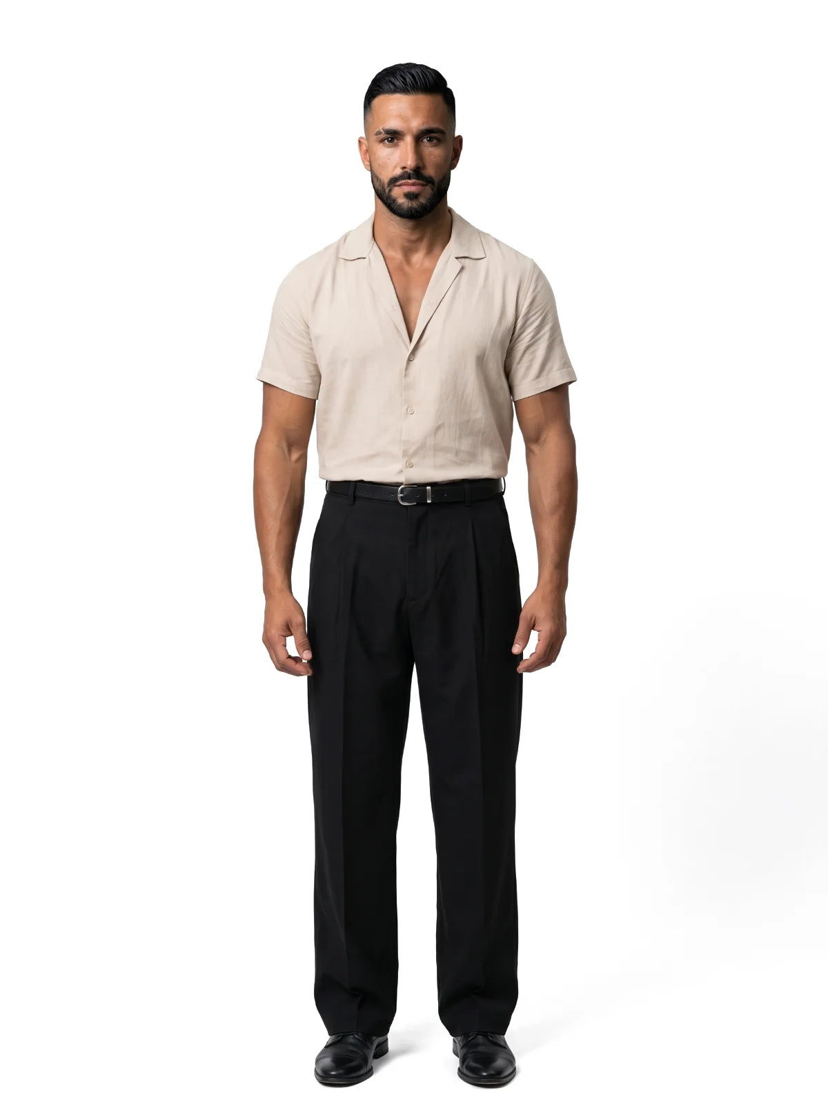 ADRIÁN camisa de manga corta beige – look completo frontal – Bruno Valls