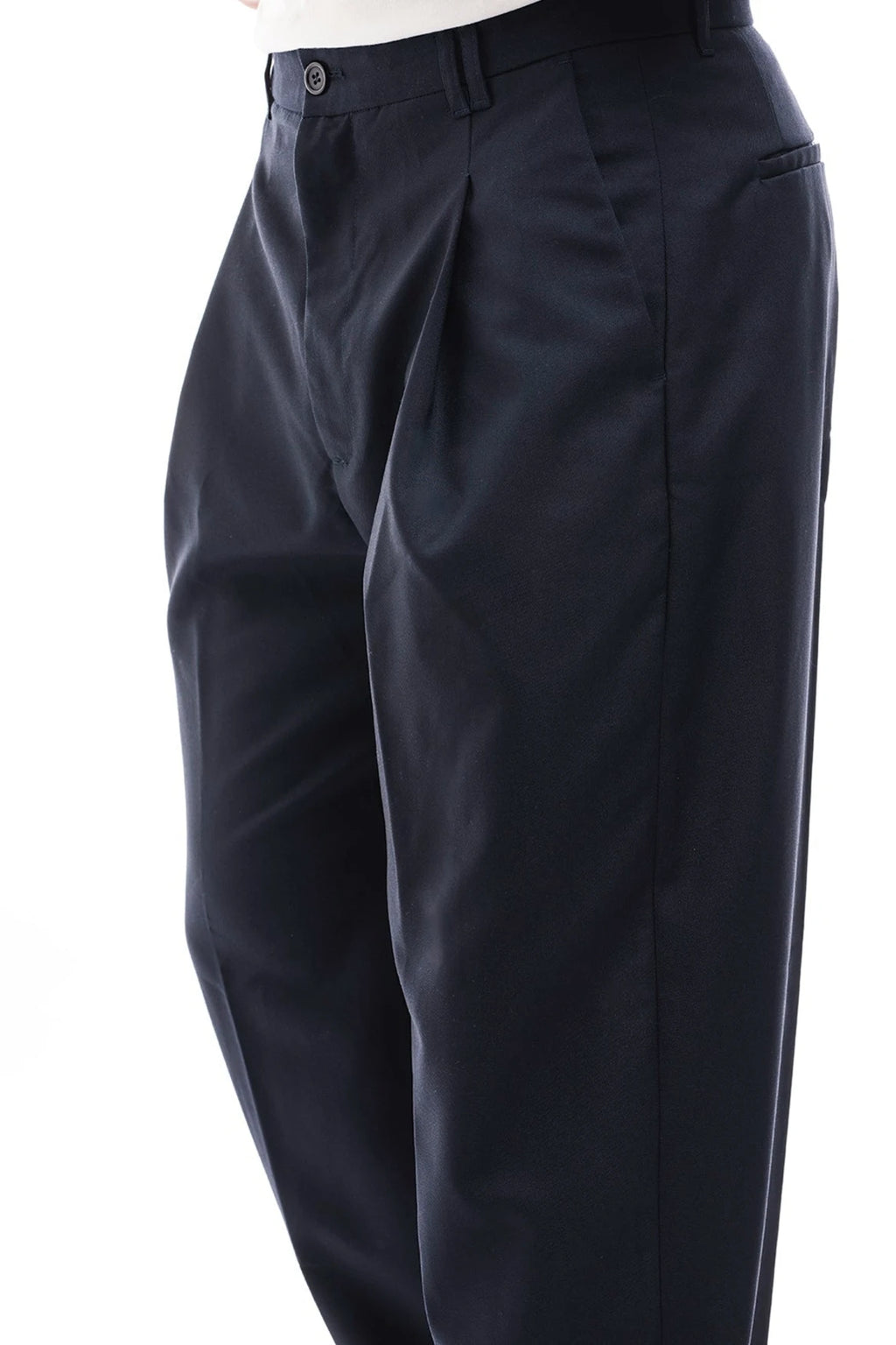 DAVID pantalón baggy azul marino – detalle – Bruno Valls