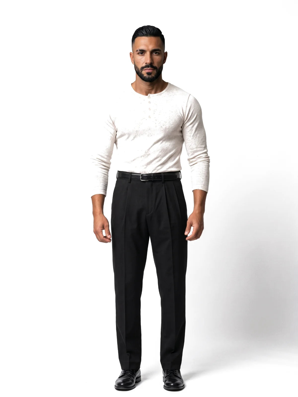 JAIME pantalón chino de pinzas negro – look completo – Bruno Valls