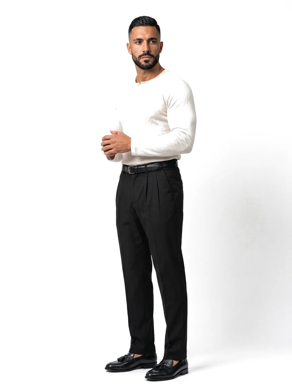 JAIME pantalón chino de pinzas negro – vista tres cuartos – Bruno Valls