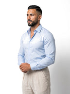 JULIÁN camisa de vestir slim azul celeste – vista tres cuartos – Bruno Valls