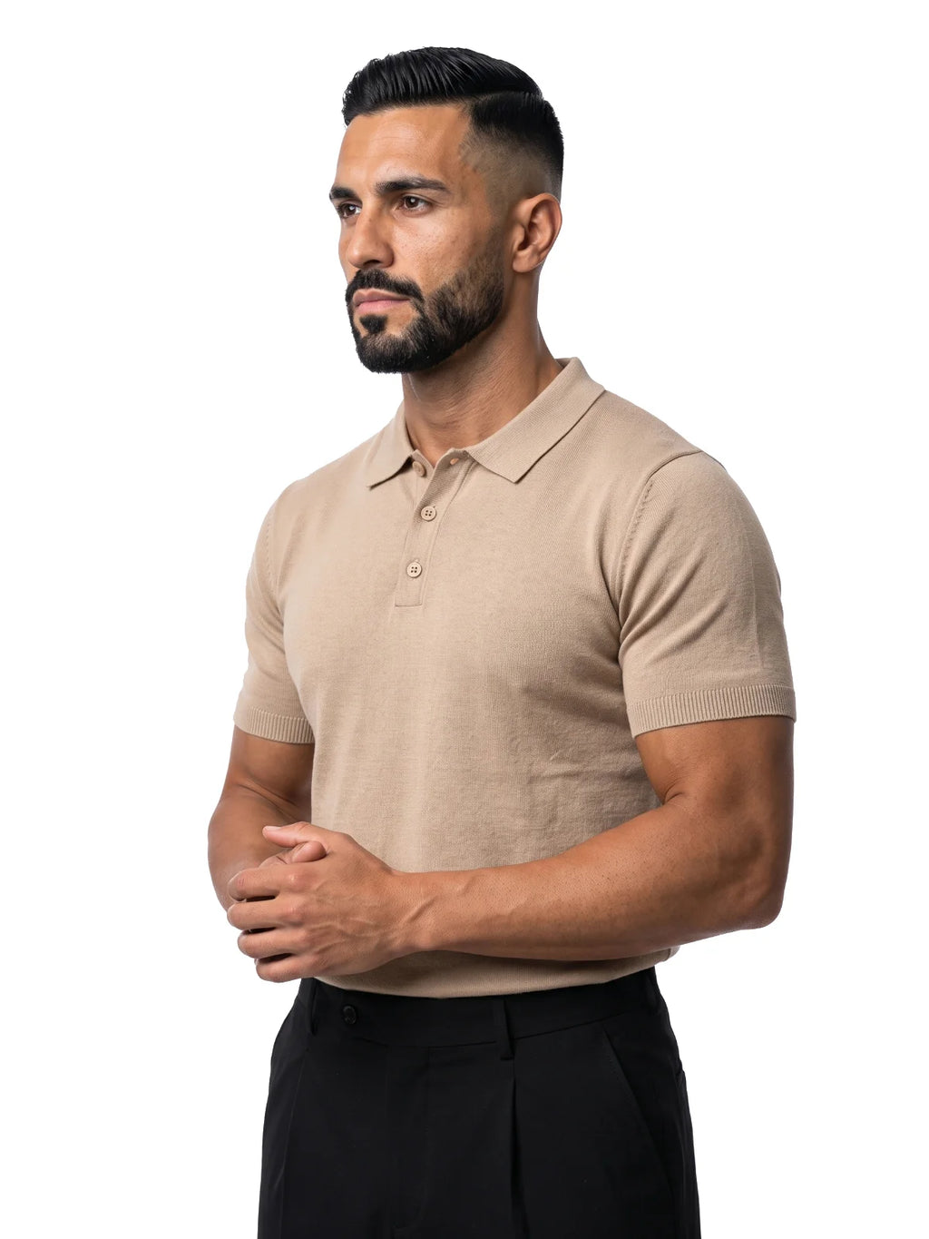 MANUEL polo de punto manga corta beige – vista tres cuartos – Bruno Valls