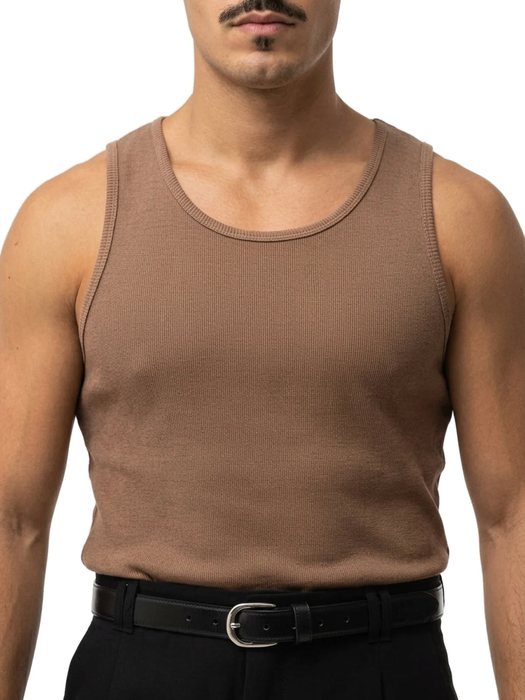 MARIO camiseta de tirantes canalé marrón – detalle del tejido – Bruno Valls
