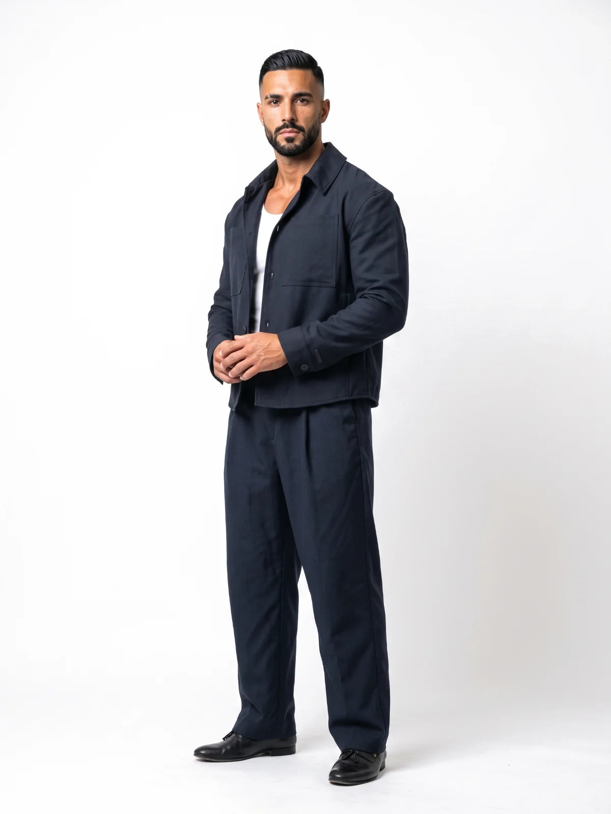 RAFAEL cazadora baggy azul marino – look completo lateral – Bruno Valls