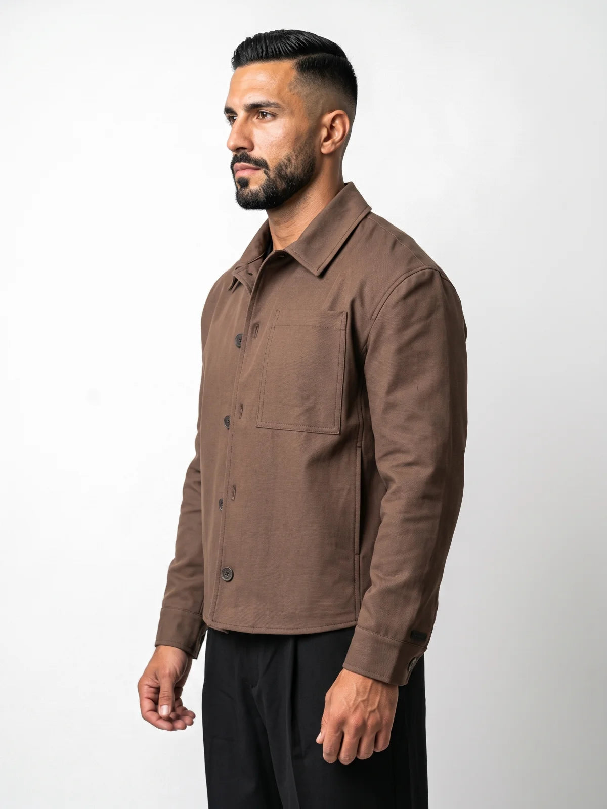 RAFAEL cazadora baggy marrón – vista tres cuartos – Bruno Valls