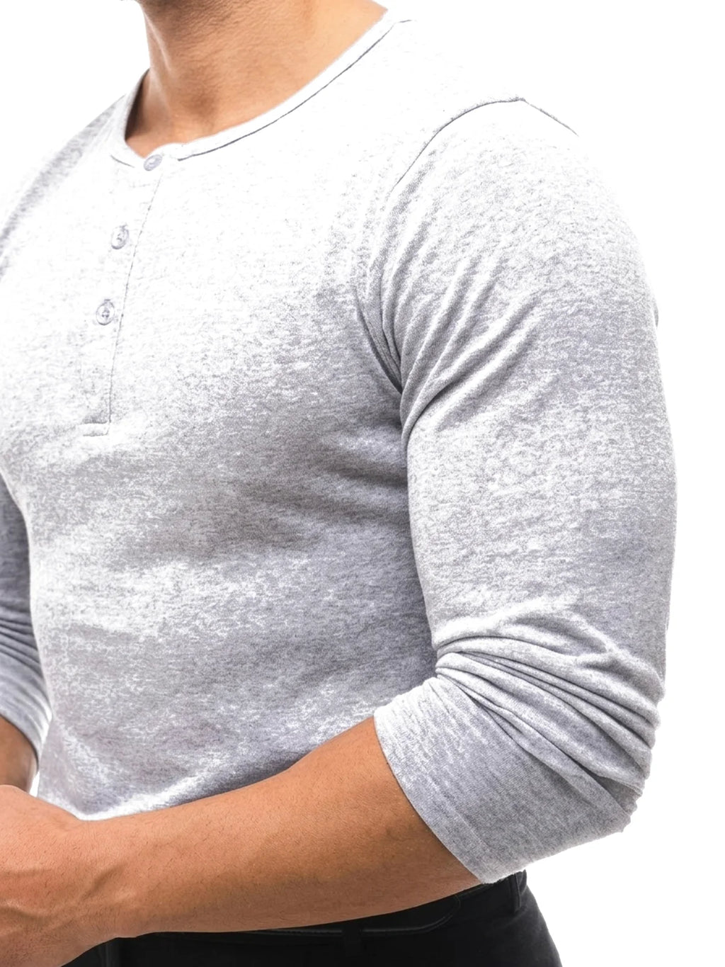 SAMUEL camiseta henley manga larga gris – detalle – Bruno Valls