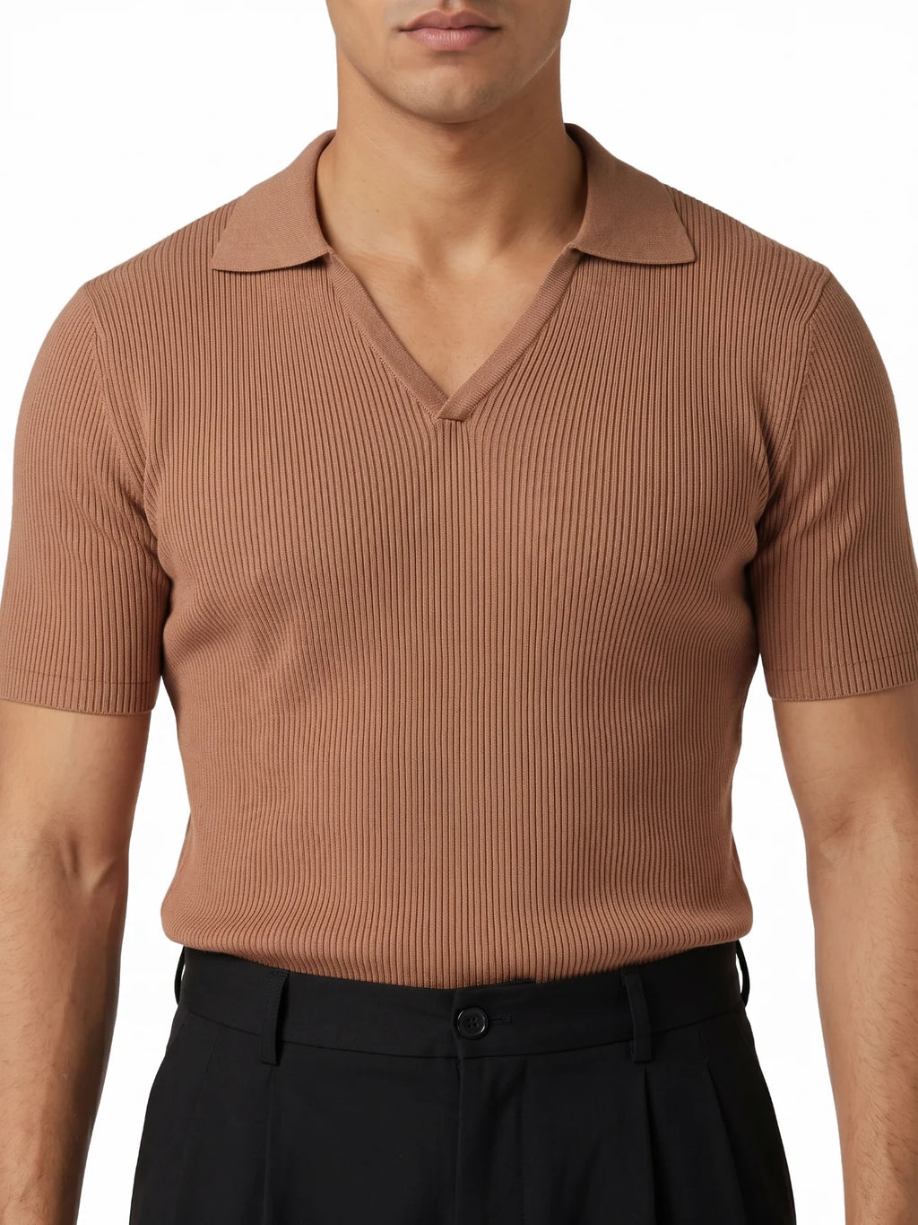 SANTIAGO polo canalé manga corta marrón – detalle del cuello – Bruno Valls