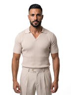 SANTIAGO polo canalé manga corta beige – plano medio – Bruno Valls